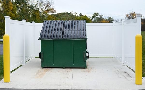 commercial dumpsters can personalize pick-up schedules based upon their clients' needs